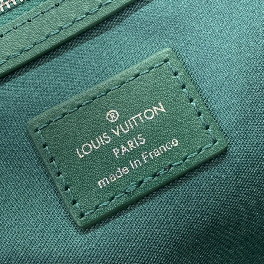 LV BAG/ 50 x 29 x 23 cm