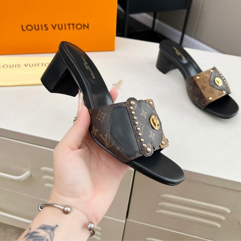 LV SHOES