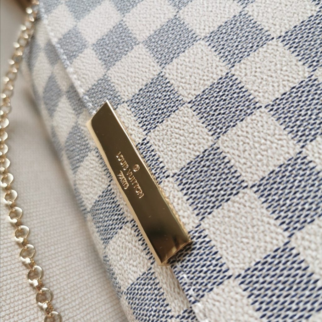 LV BAG/ 28*17*4cm