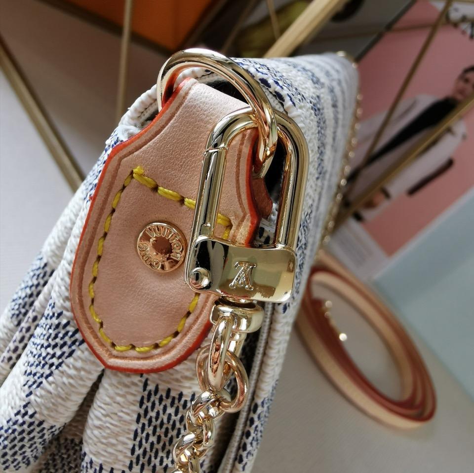 LV BAG/ 28*17*4cm