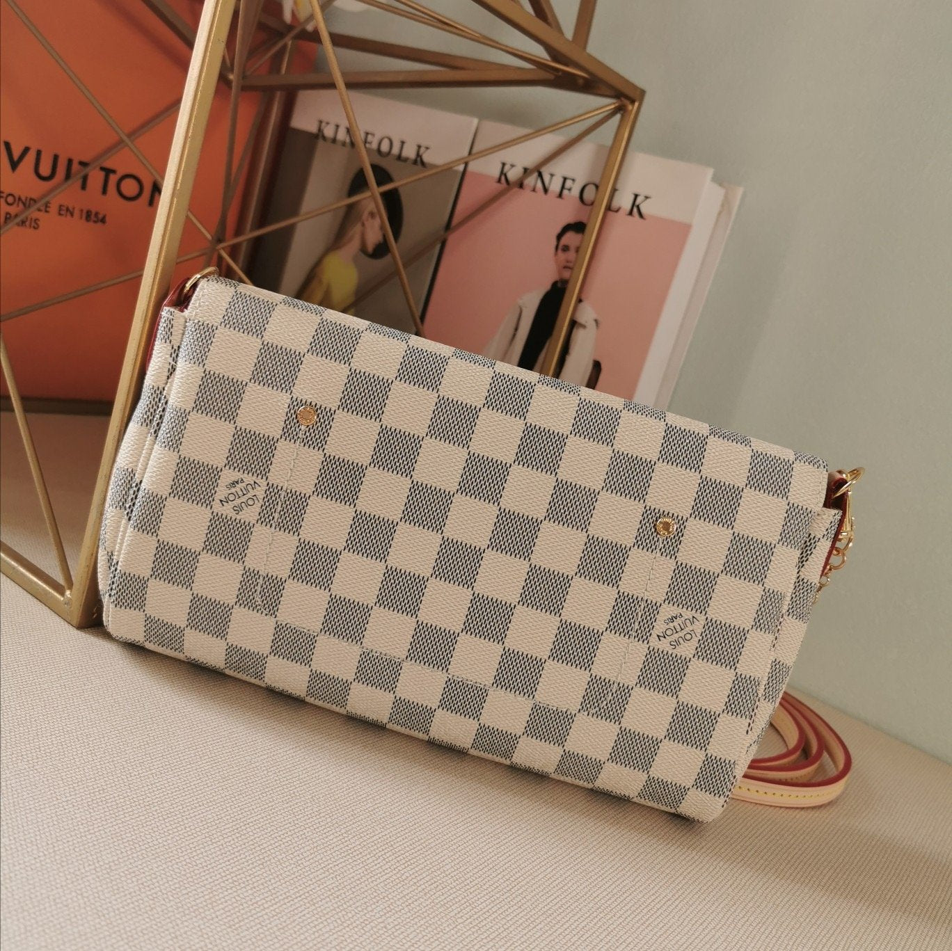 LV BAG/ 28*17*4cm