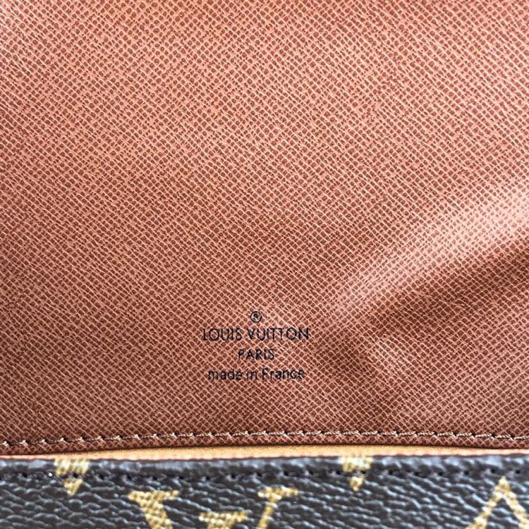 LV BAG/ 25 x 22 x 4 cm