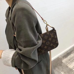 LV Bag/ 17*15*8cm