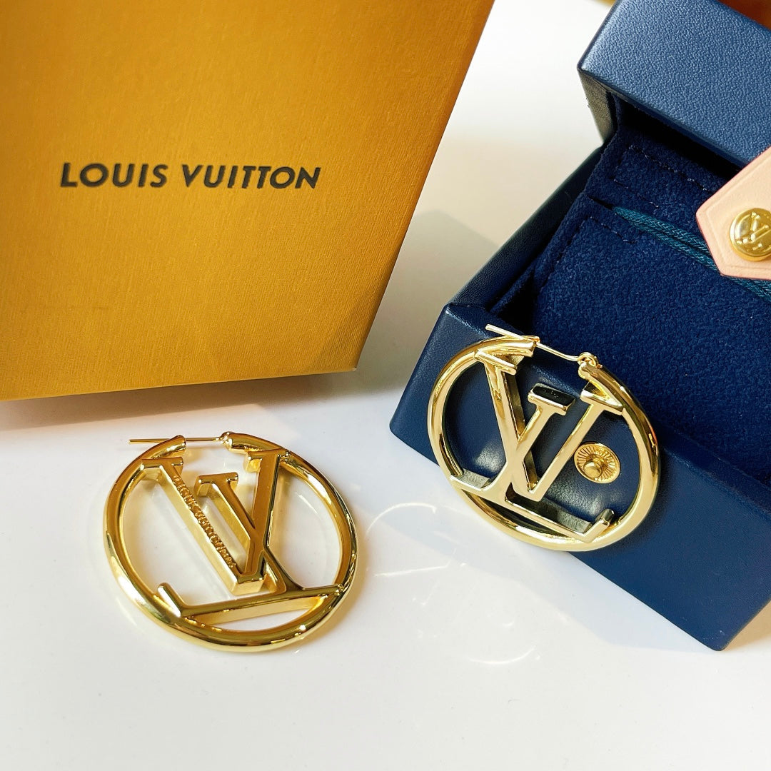  Earring LV 