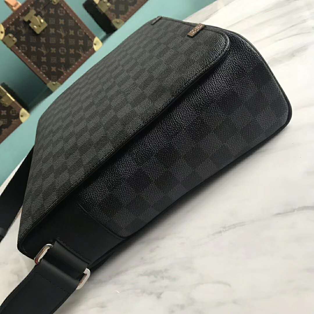 LV BAG/14.2 x 11.4 x 3.9 inches
