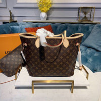 LV BAG/ 32 x 29 x 17 cm 