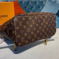 LV BAG/ 32 x 29 x 17 cm 