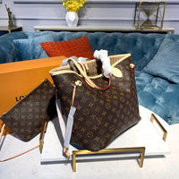 LV BAG/ 32 x 29 x 17 cm 