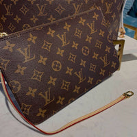 LV BAG/ 32 x 29 x 17 cm 