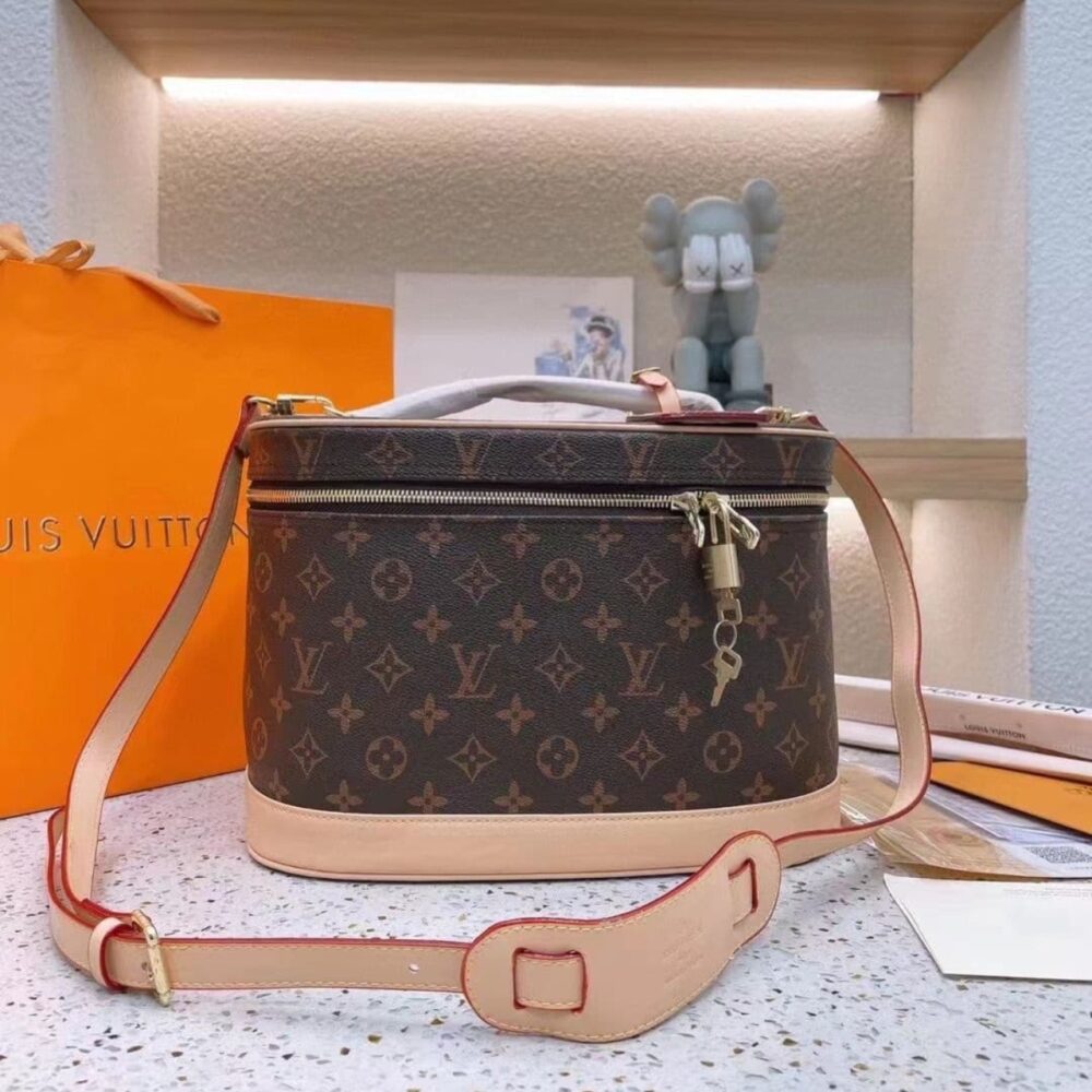 LV BAG/ 32 cm