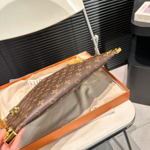 LV Bag/ 38 x 23 cm