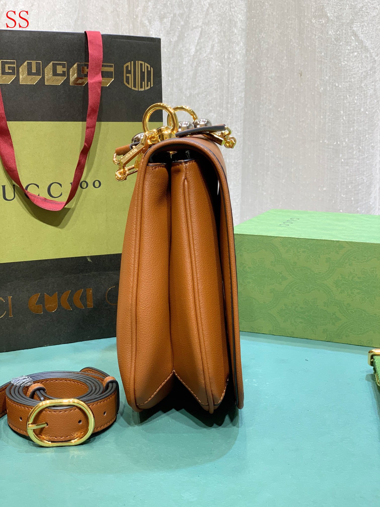 GC BAG/ 29 x 22 x 7 cm