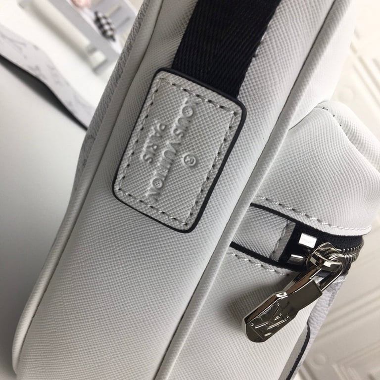  LV Bag/ 29 x 20 x 10.5 cm 