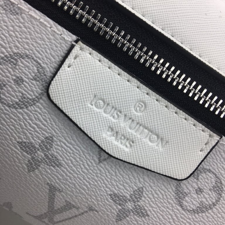  LV Bag/ 29 x 20 x 10.5 cm 