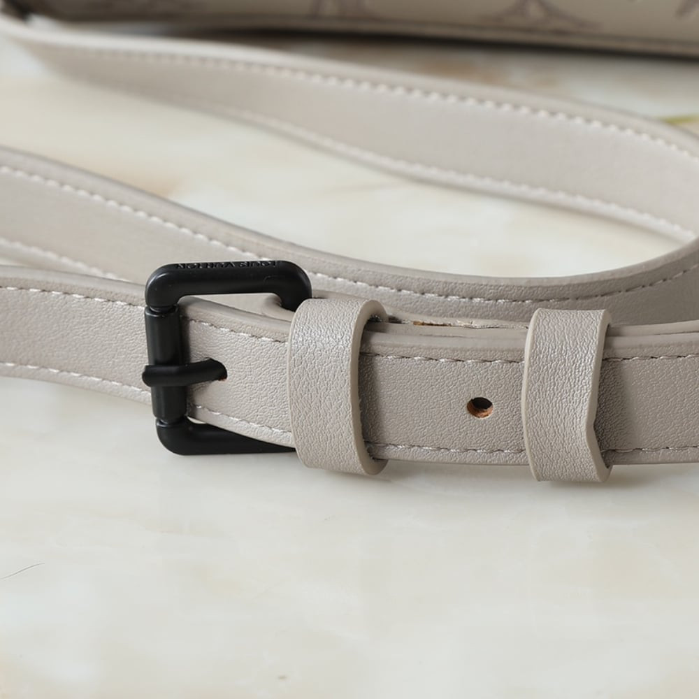 LV bag/ 16 x 5 x 22.5 cm