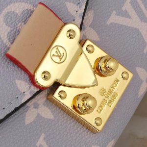 LV bag/ 21.5 x 13.5 x 6 cm