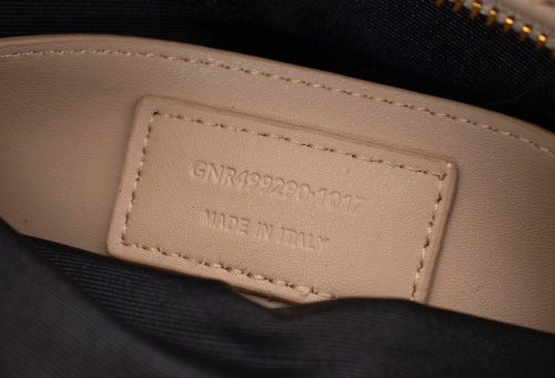 YSL Bag/ 23 x 16 x 6cm