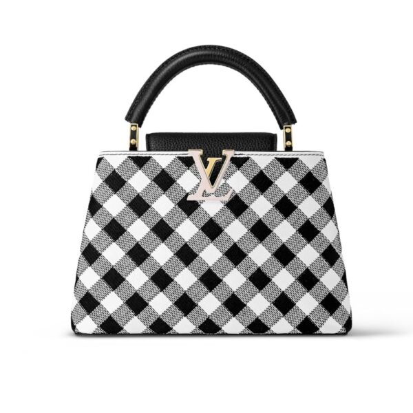 LV Bag/  27 x 18 x 9 cm