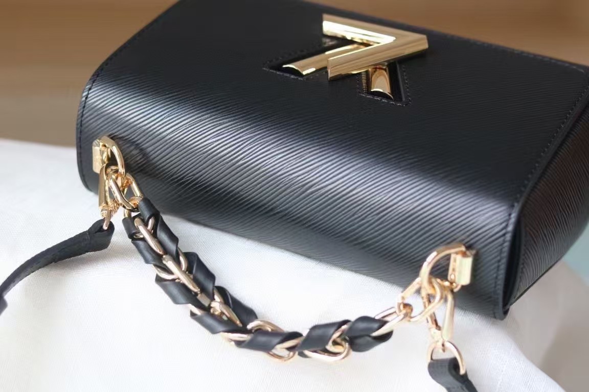 LV BAG/ 23×13×8CM
