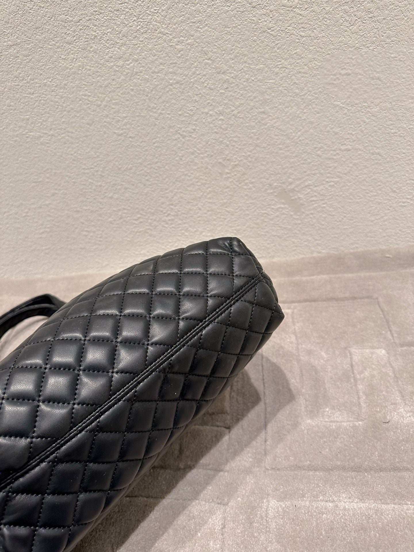 YSL BAG/ 40 x 35 cm