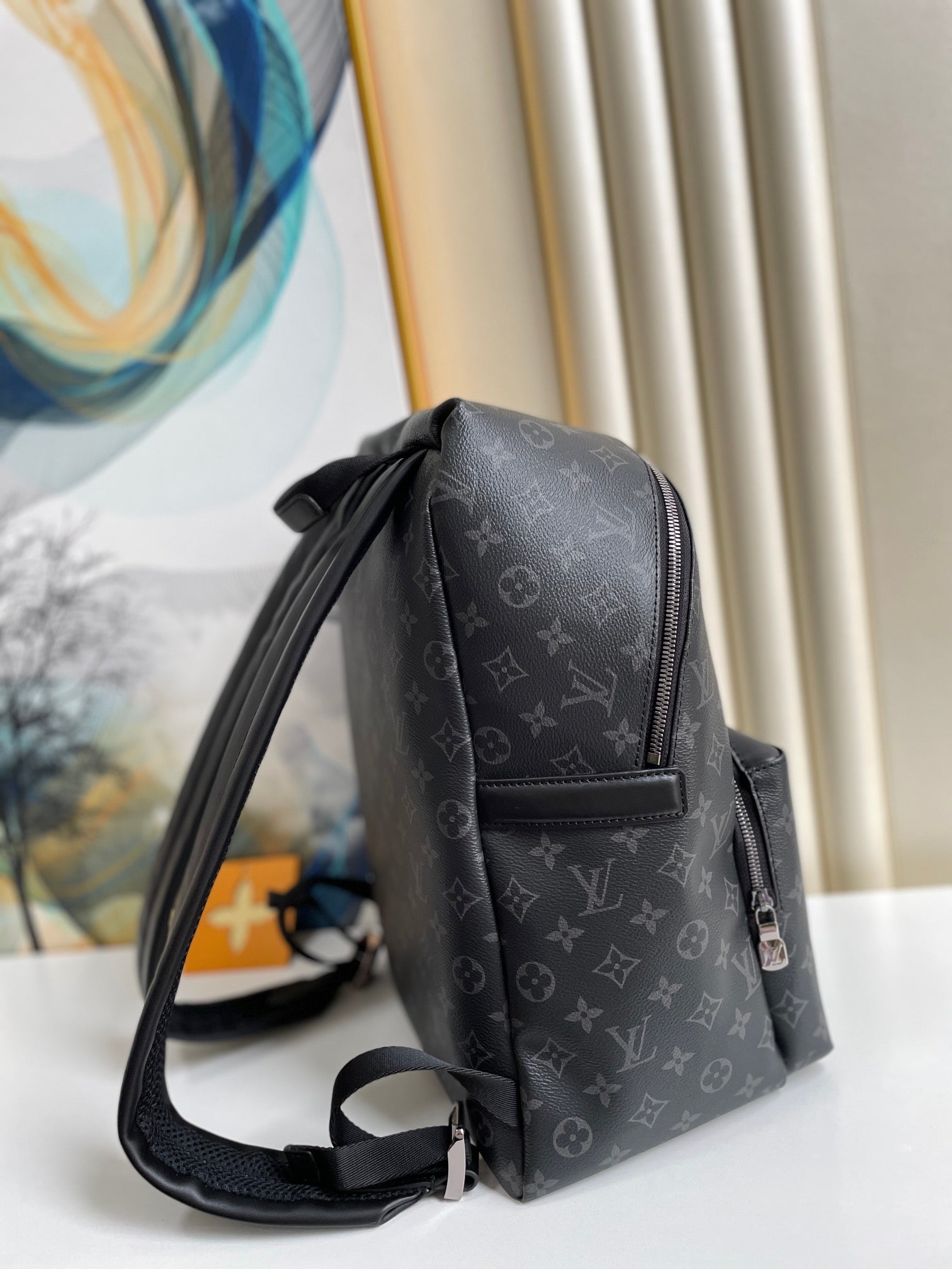 LV BAG/37 x 40 x 20 cm