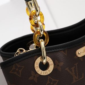 LV bag/ 31*23*10cm