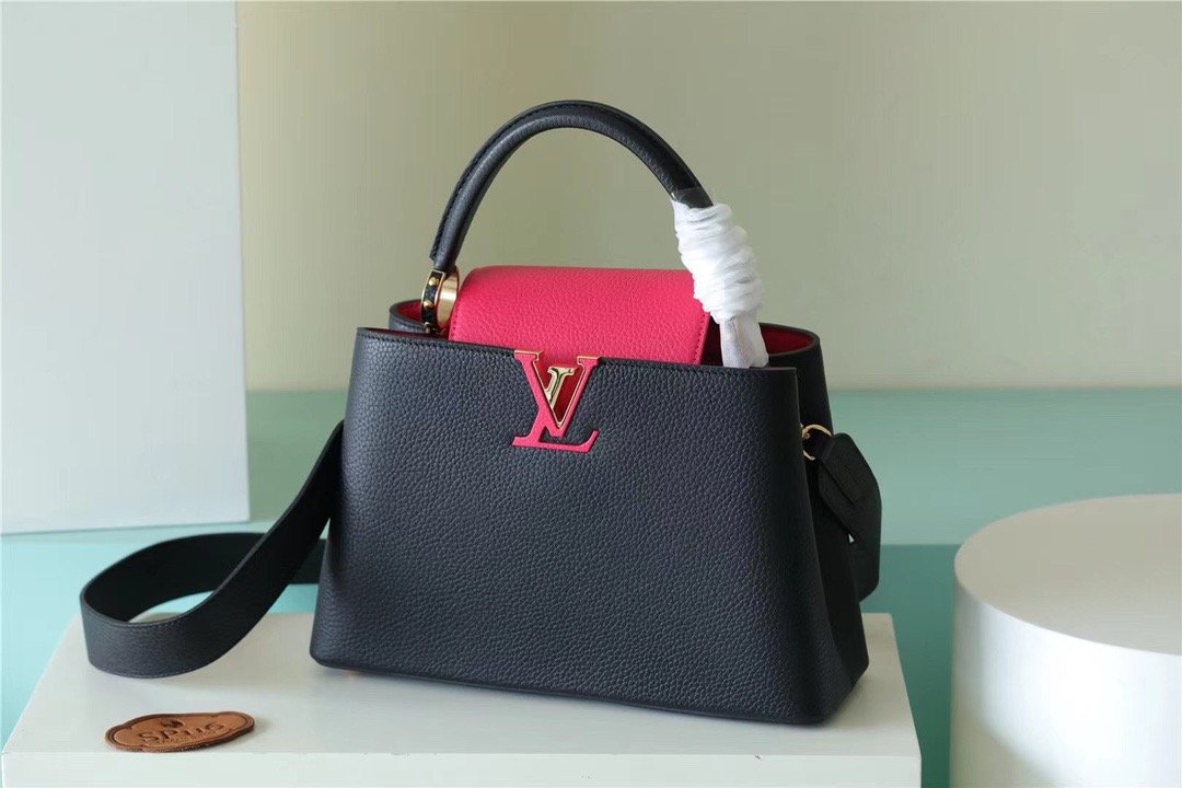 LV BAG/31.5 x 20 x 11 cm