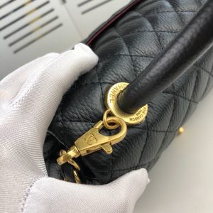 Chanel Bag/ 26 x 16 x 9 cm