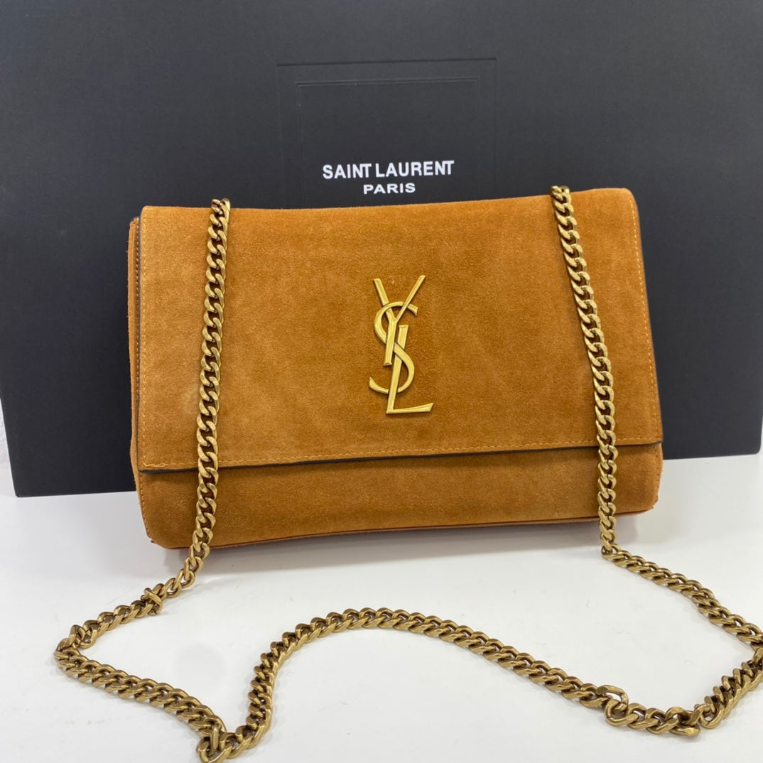 YSL BAG/  28.5 x 20 x 6 cm 