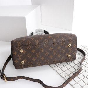 LV bag/ 31*23*10cm