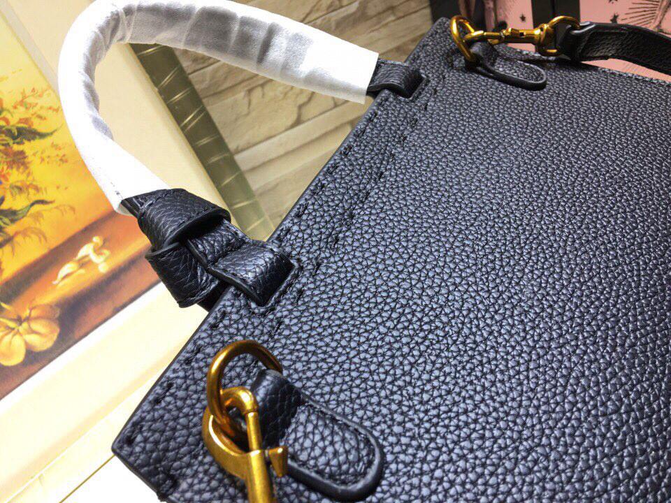 GG BAG/ 31*23*13cm