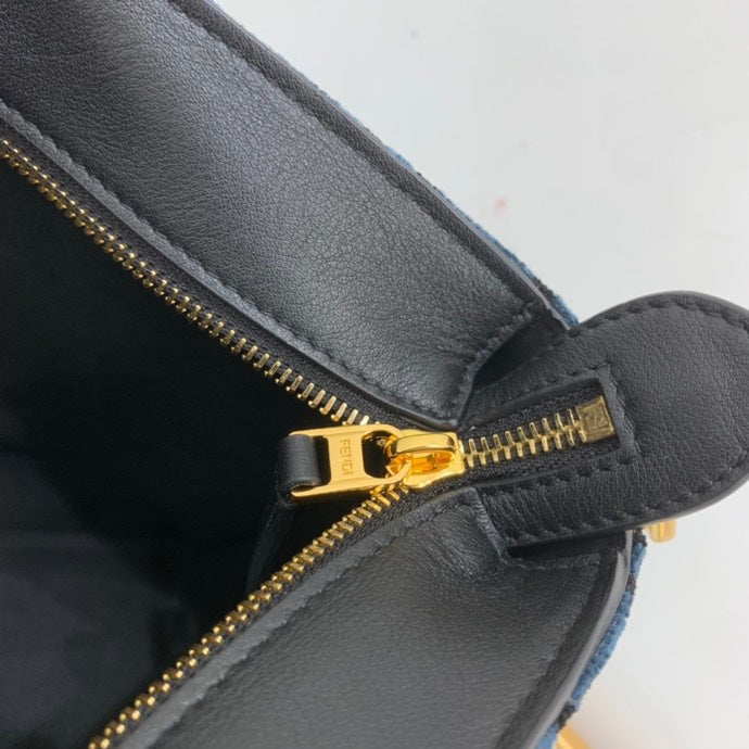 FENDI BAG/ 36X23.5X14cm