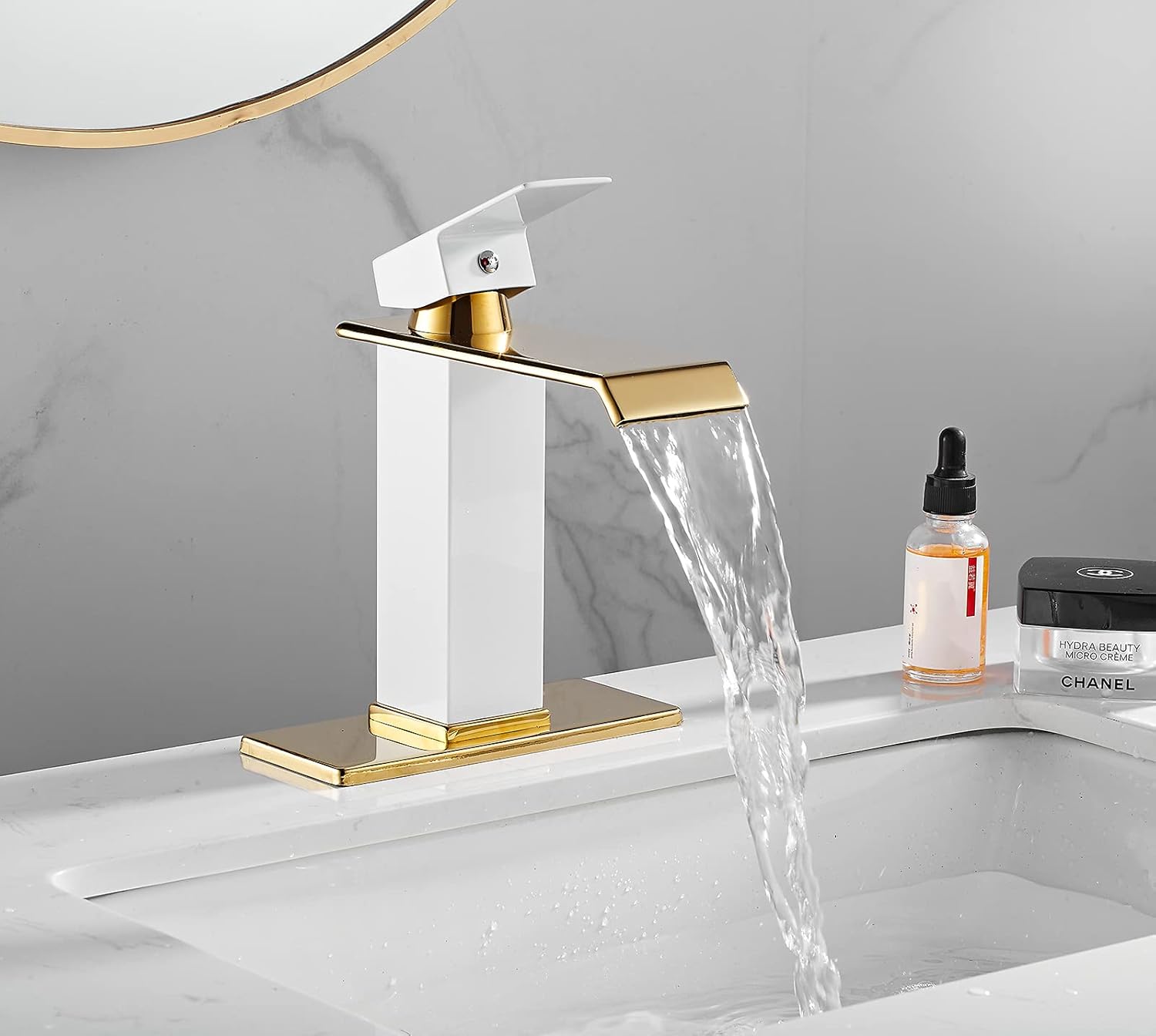 Bathroom Faucet White Gold Waterfall Vanity Sink Faucet Single Handle Hole Lavatory Bath Faucet Basin Tap Water Supply Hose Deck Mount Commercial Luxury