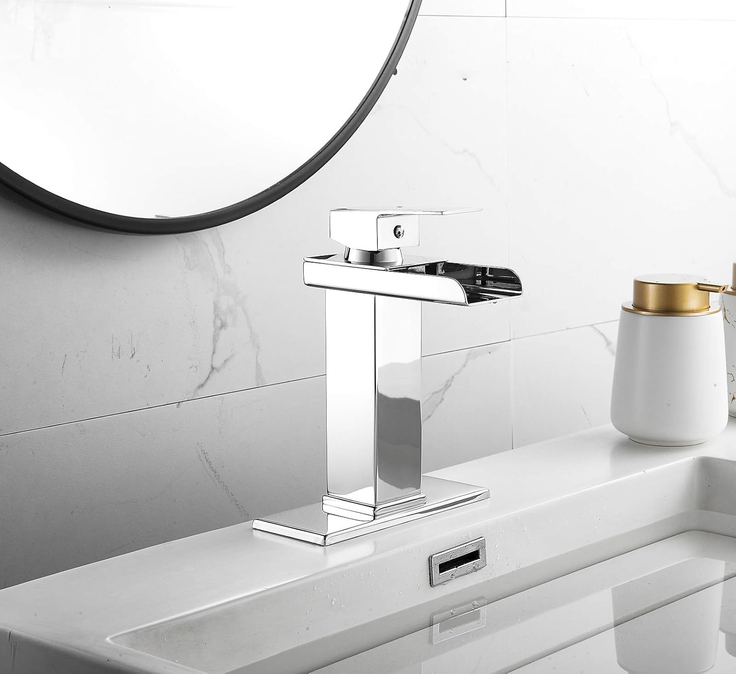 Chrome Bathroom Faucet Waterfall Modern Single Hole One Handle Lavatory Vanity Sink Faucet with Water Supply Hose Deck Mount Commercial