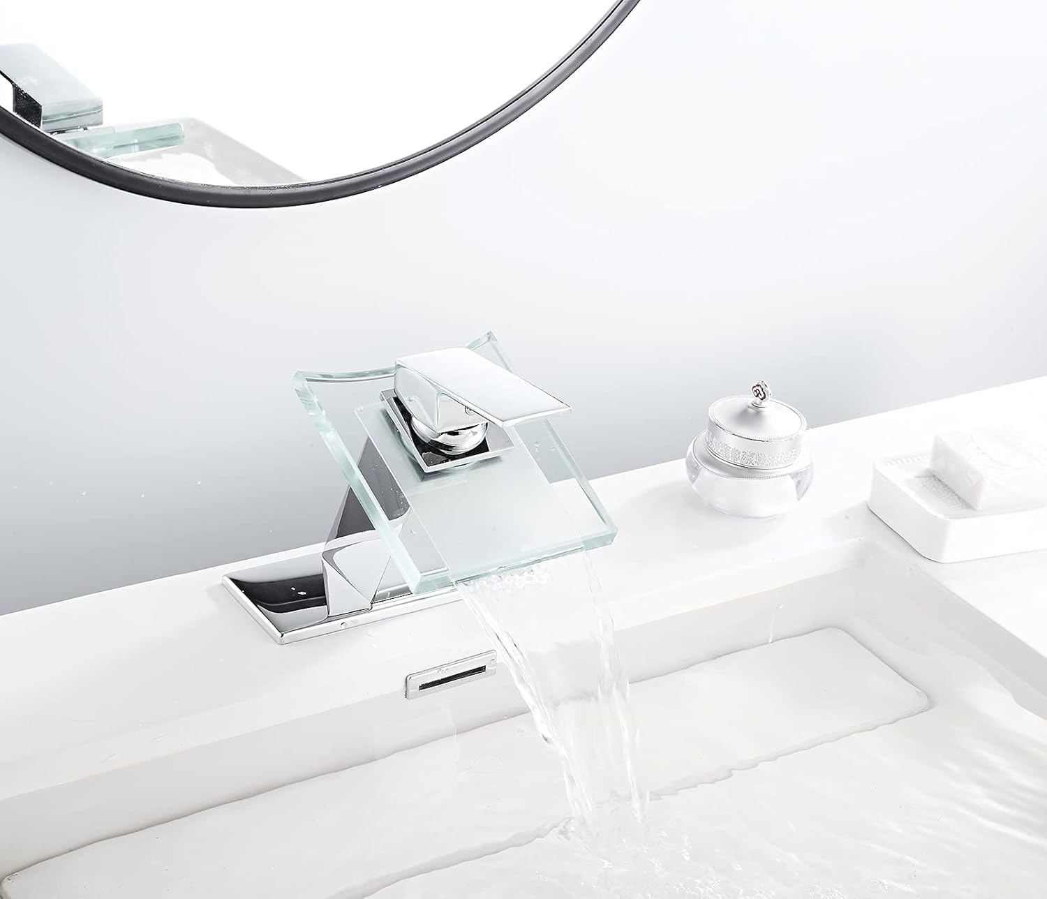 Waterfall Bathroom Faucet Glass Spout Modern Design One Handle Single Hole Basin Vanity Bathroom Sink Faucet Chrome Solid Brass Lavatory Bath Tap Commercial