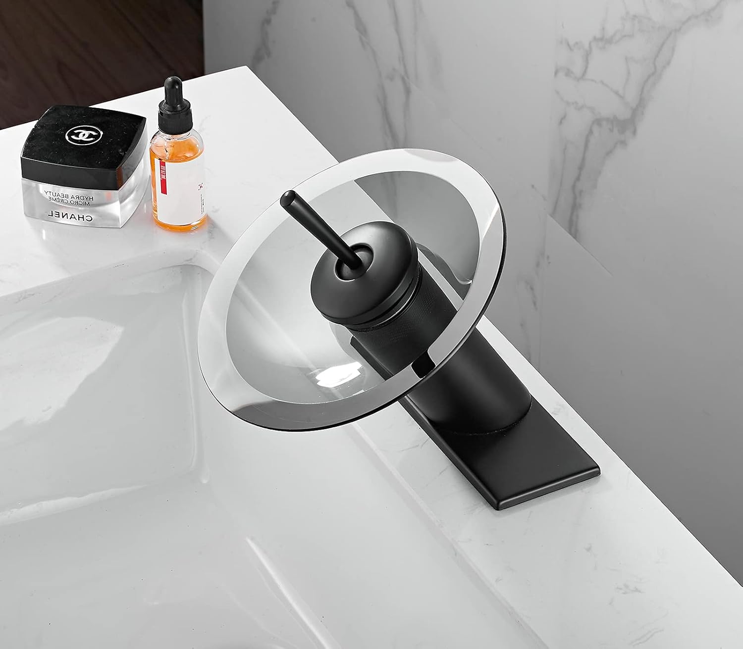 Bathroom Faucet Black Glass Waterfall Spout Single Handle 360° Swivel Solid Brass Bath Basin Lavatory Sink Vanity Faucet One or 3 Hole Commercial with Deck Plate