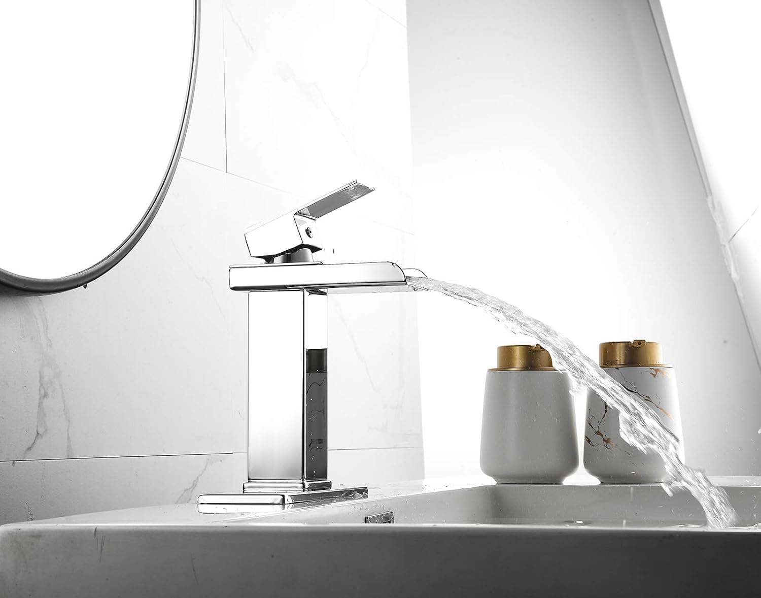 Chrome Bathroom Faucet Waterfall Modern Single Hole One Handle Lavatory Vanity Sink Faucet with Water Supply Hose Deck Mount Commercial