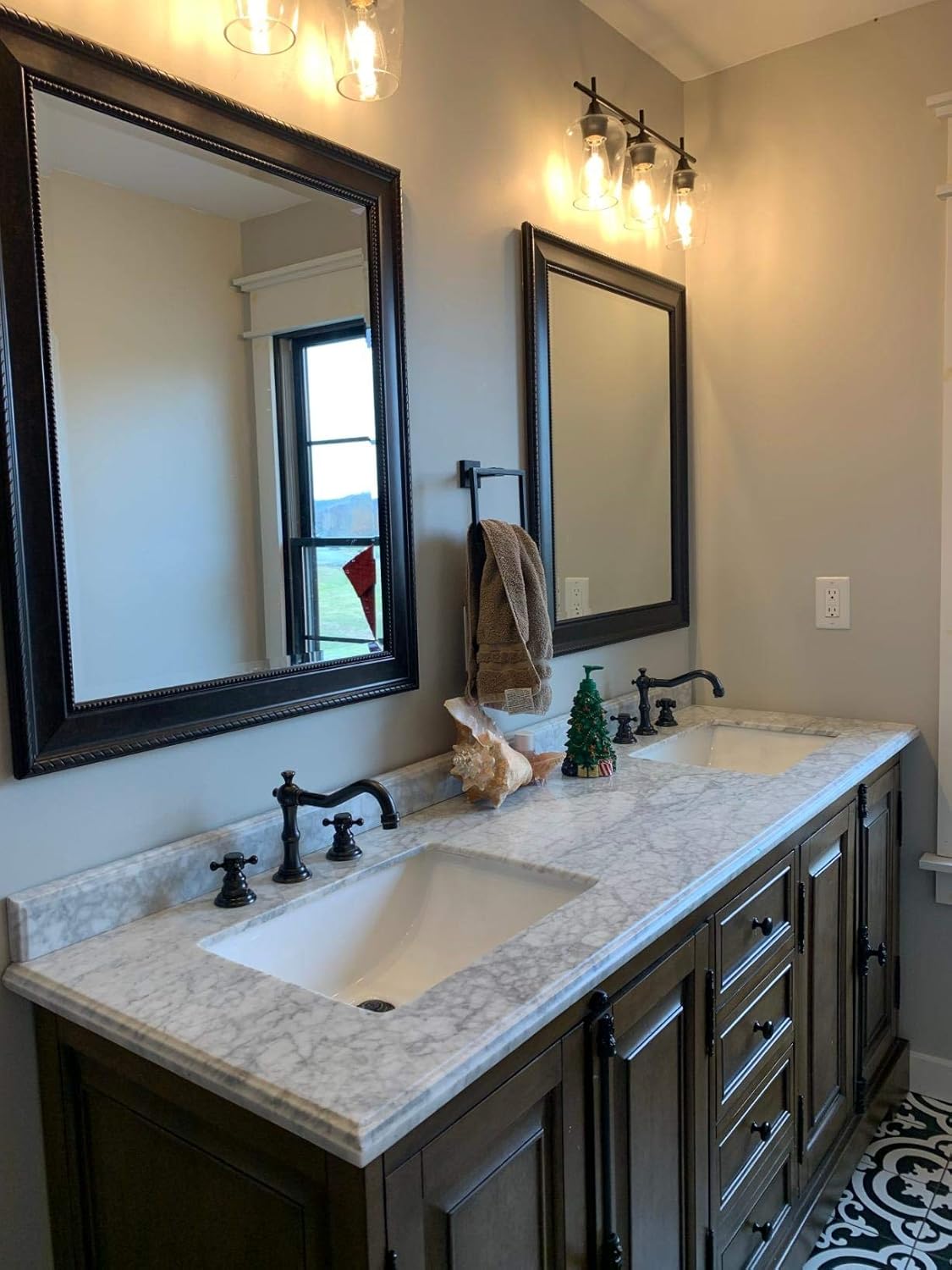 Victorian Bathroom Faucet Widespread 3-Hole Bathroom Sink Faucet Solid Brass 2 Handles Vanity Lavatory Vessel Faucets with Pop Up Drain Assembly (Black)