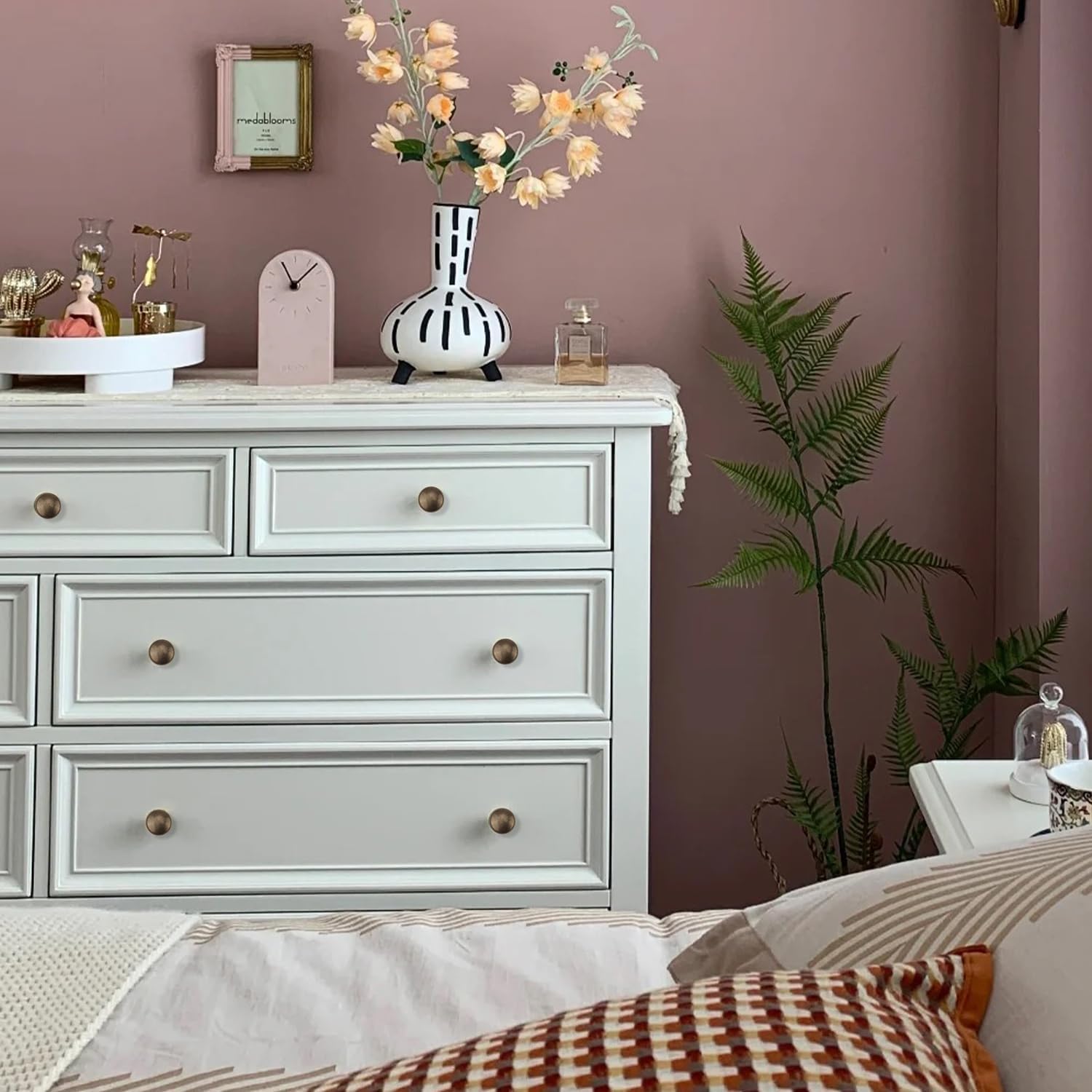 4 PCS 1.0'' x 0.9'' Antique Style Brass Simple and Elegant Pulls Solid Hardware Knobs for Furniture Cabinet Closet Drawer Box Door Handles(Antique Brass)