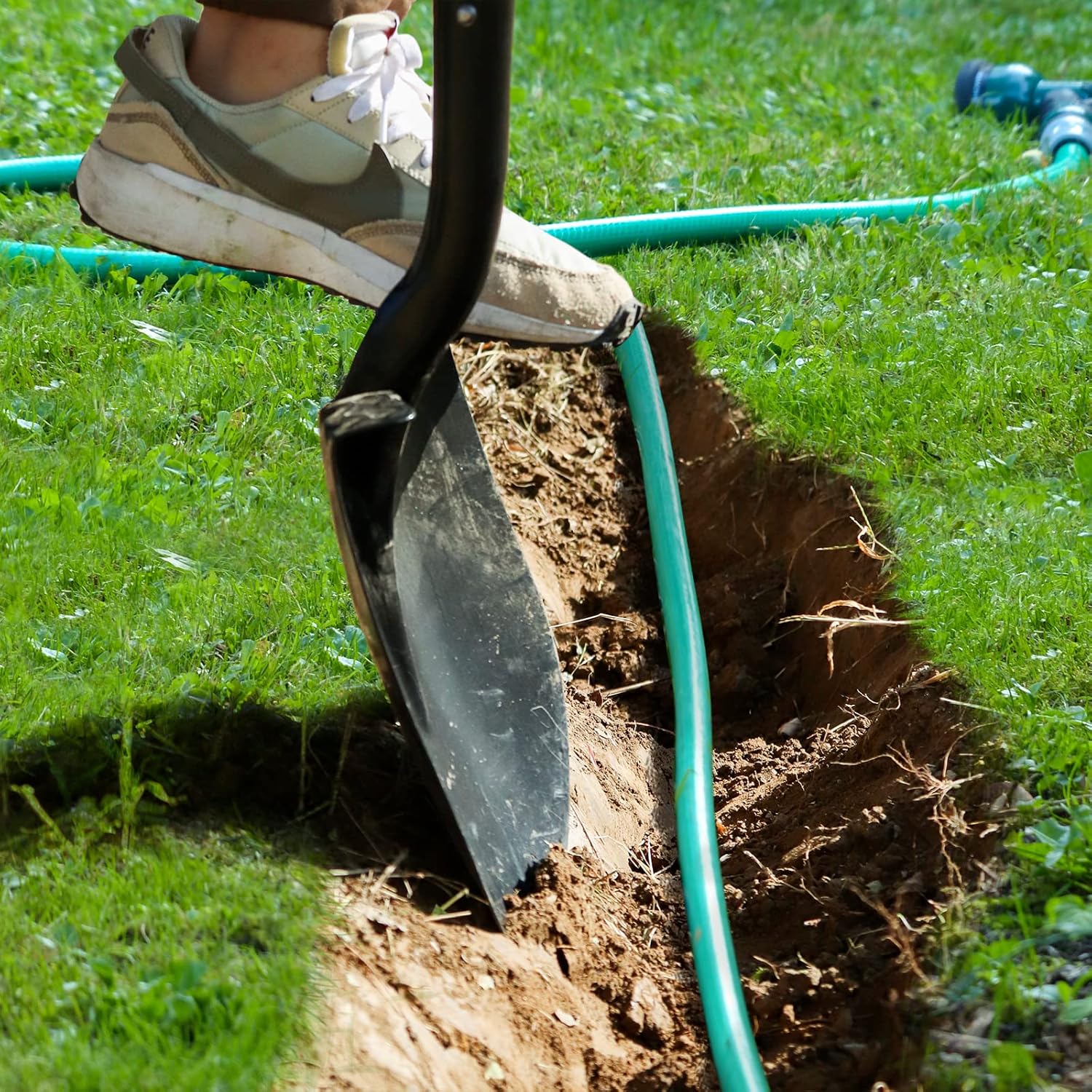 Shovel for Digging, 56 Inches Heavy Duty Shovel for Gardening, Round Shovel for Digging with Fiberglass Handle