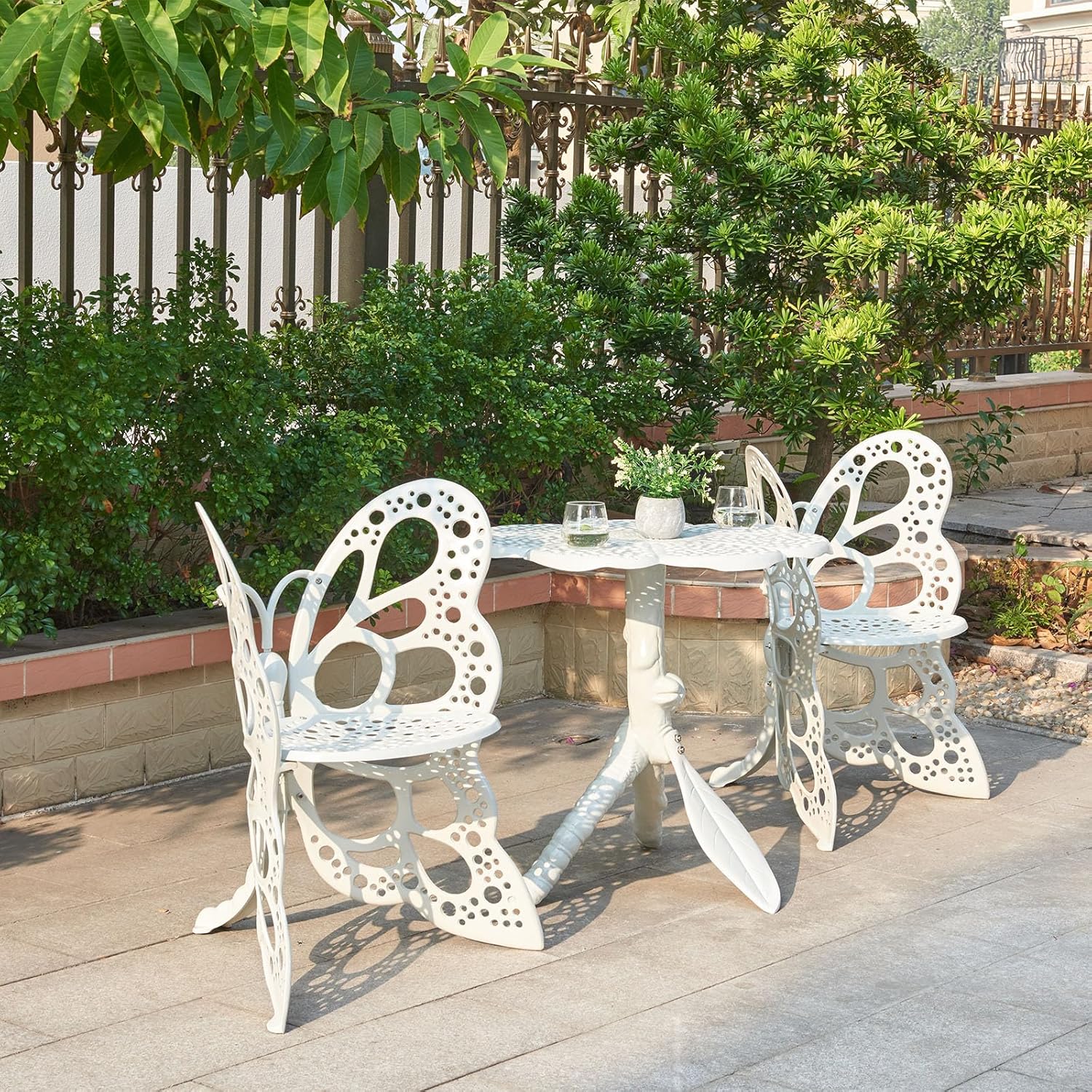 3 Pcs Outdoor Bistro Set White Cast Aluminum Patio Set Bistro Table Set Rustproof Butterfly Patio Table and Chairs for Balcony (Table and Chairs Set)