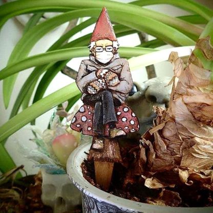 Bern in a fern 🍄 Grumpy Bernie Gnome Plant - Garden Wood Stake