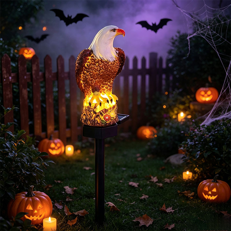 Solar Eagle Garden Light – Glowing Outdoor Yard Decor