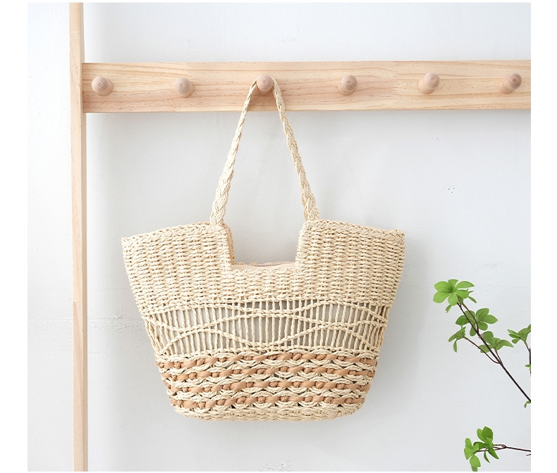 Zonekiss Floral Charm Hollow-out Straw Tote Bag