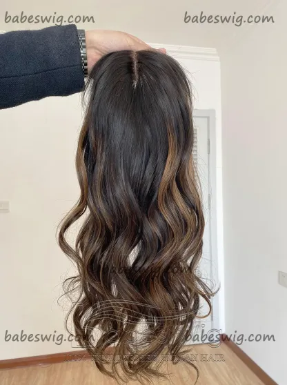  Glueless Silk Top Human Hair Lace Front Wigs Soft Wavy Highlights Silk Base Lace Wigs for Women 