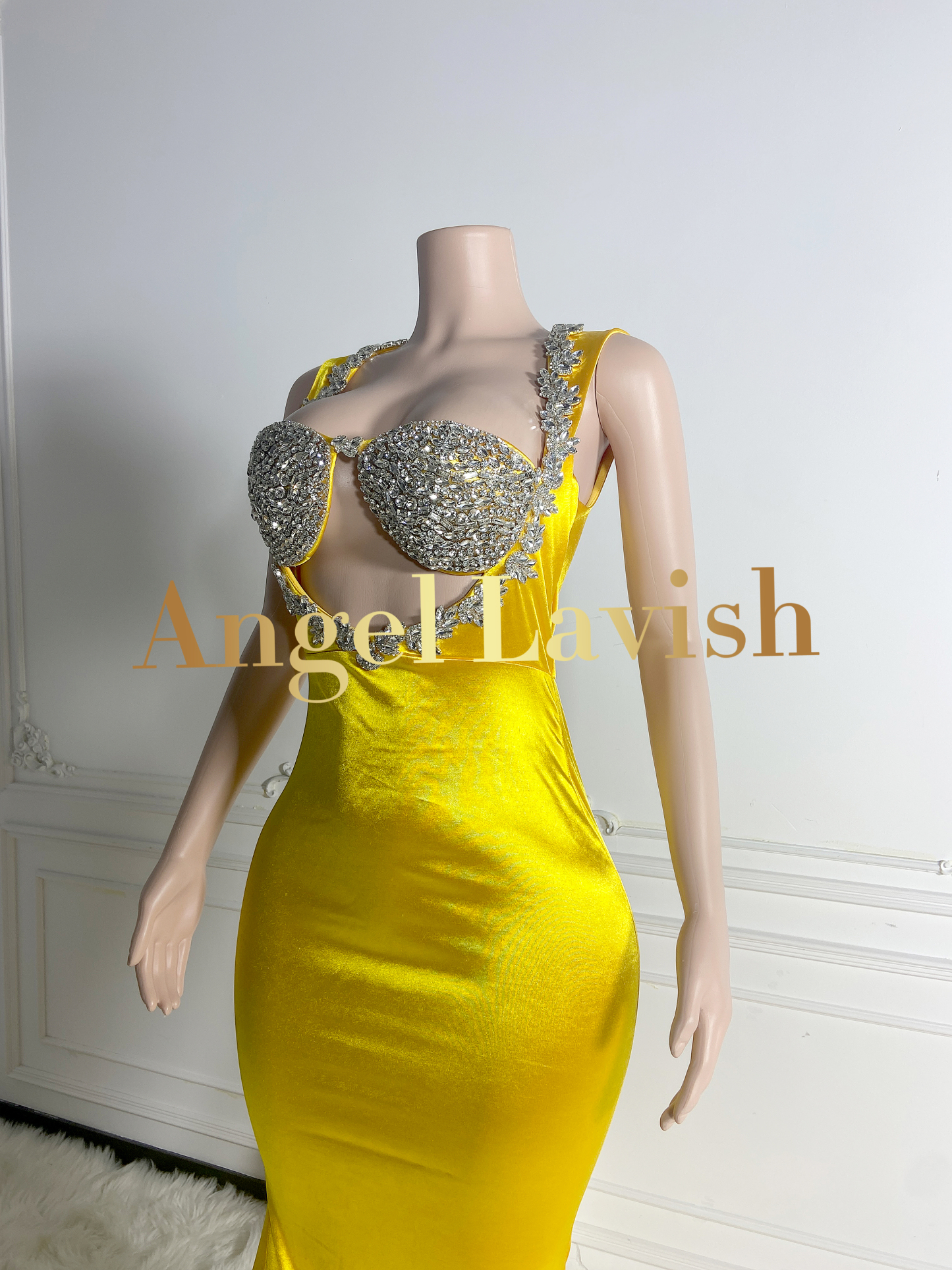 Gold Gowns LF2405002