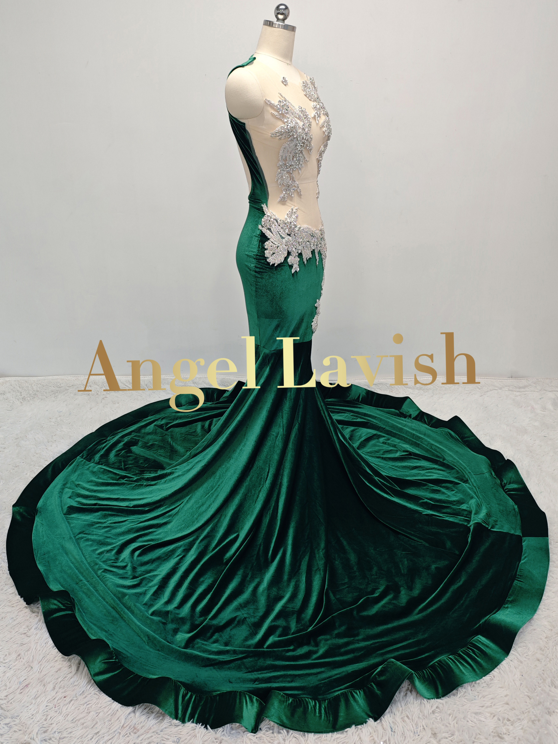 Green Gowns TH230407012