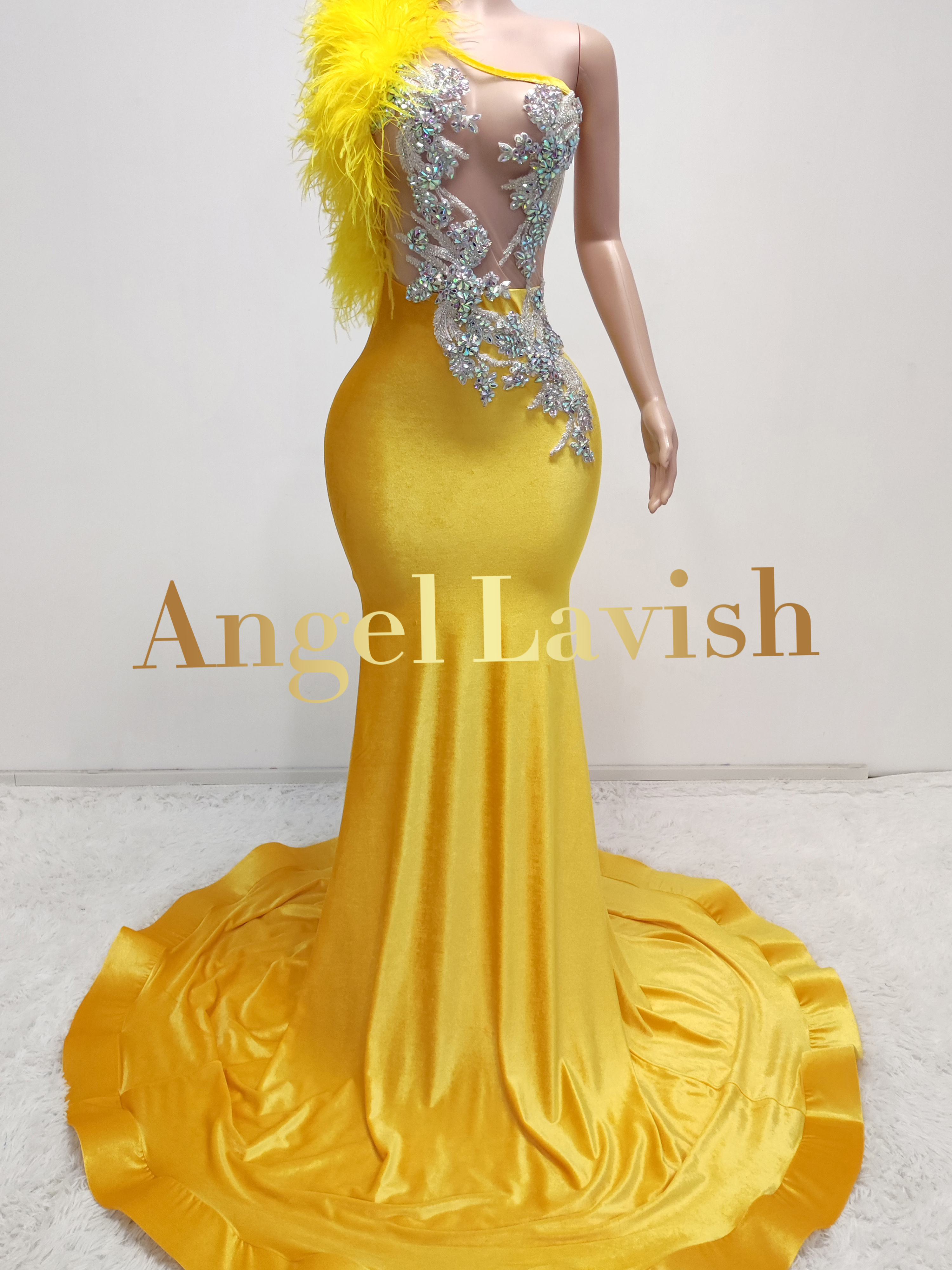 Yellow Gowns TH231205007