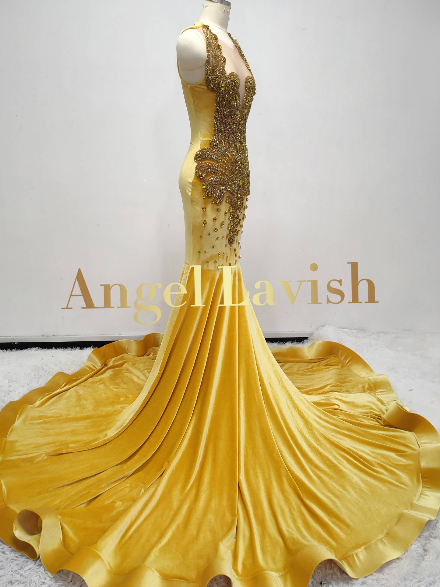 Yellow Gowns TH24051401