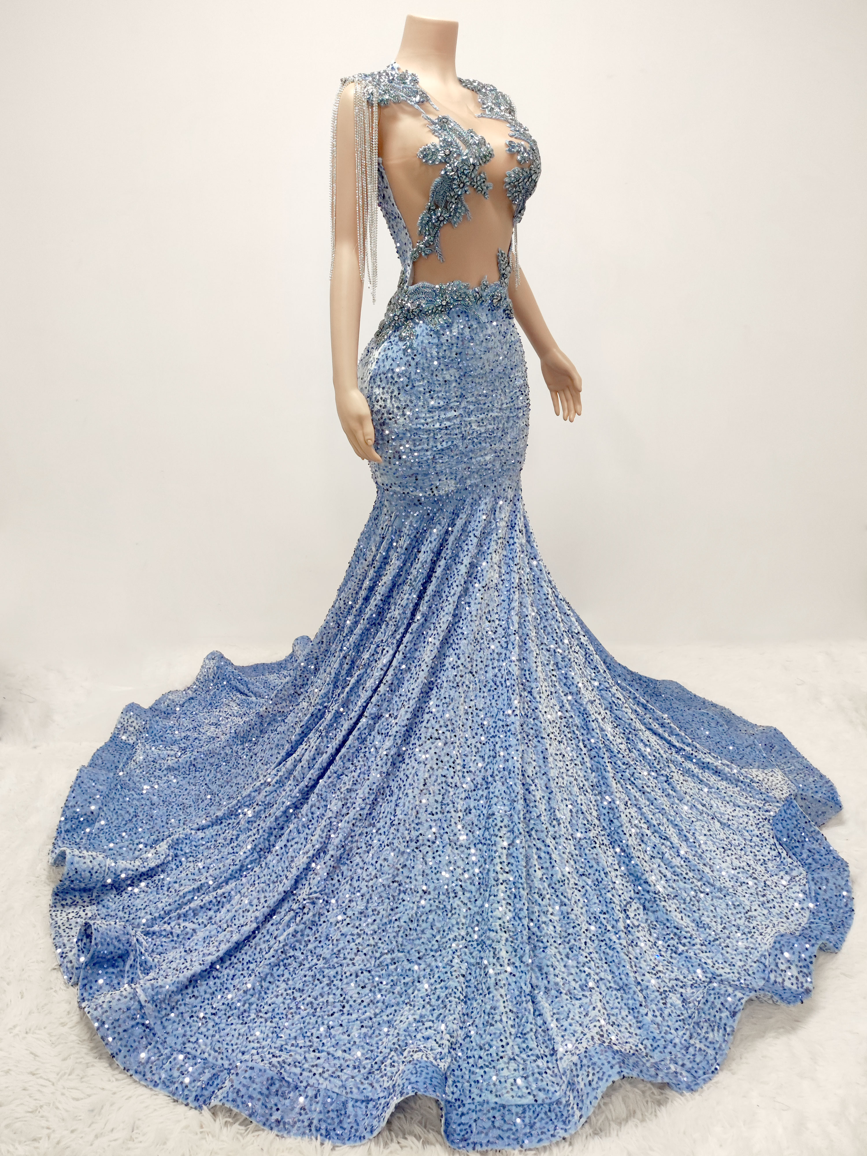 Blue Gowns TH240514021